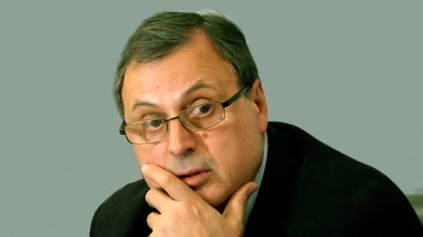 Божидар Данев: България е на ръба на макрофинансова криза