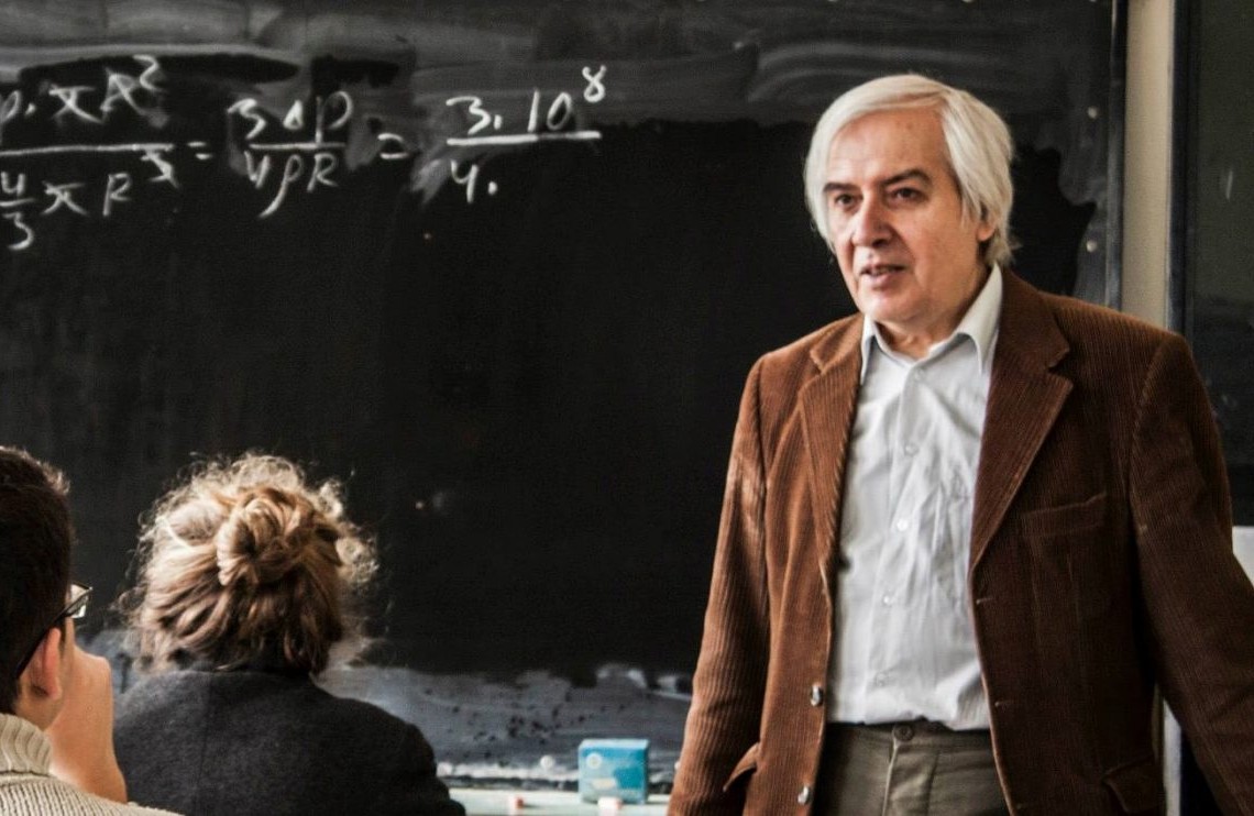 Теодосий Теодосиев: Хубавите неща стават с търпение, а великите - с огромно търпение Теодосий Теодосиев: Хубавите неща стават с търпение, а великите - с огромно търпение