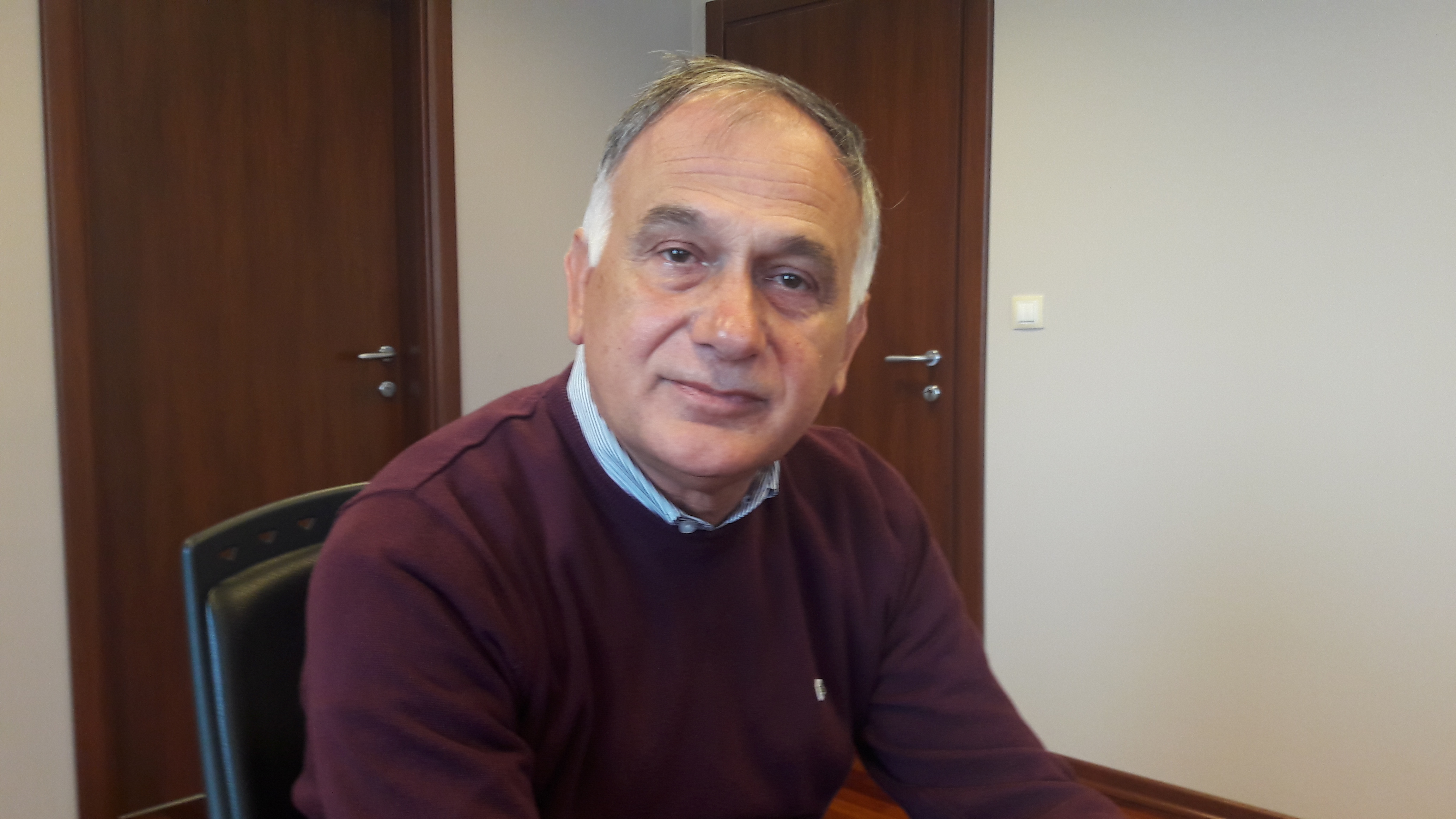 Николай Тончев: Работим много добре с местната власт, но много от въпросите зависят от централната. Нужна е повече децентрализация Николай Тончев: Работим много добре с местната власт, но много от въпросите зависят от централната. Нужна е повече децентрализация