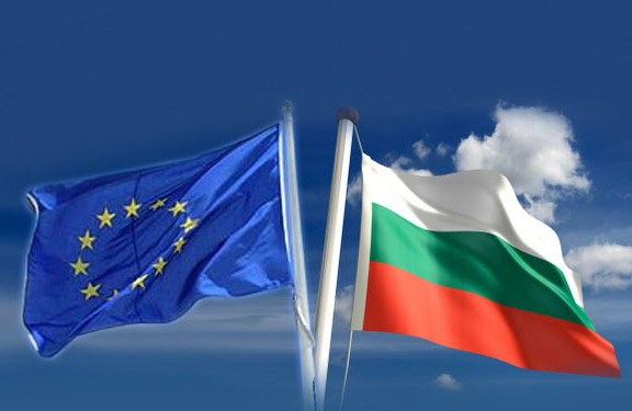 ЕК официално прекратява Механизма за сътрудничество и проверка за България и Румъния