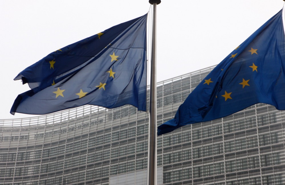 Eвропейската комисия предприема действия, за да гарантира доставките на медицински предпазни консумативи в ЕС