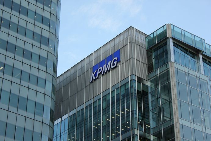 Регулаторът откри пропуски в одитите на KPMG за КТБ