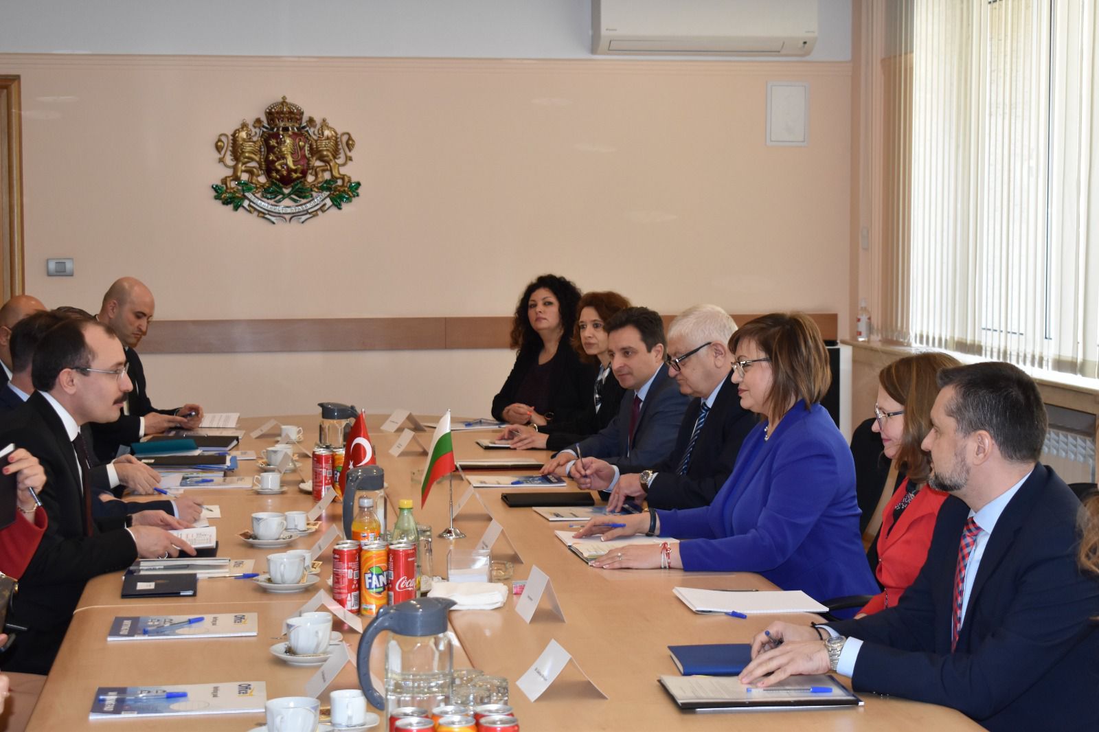 Внос на стомана и желязо за България обсъди министърът на икономиката К. Нинова с турския си колега