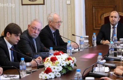 Президентът и работодатели настояват да се мисли за България след коронавируса