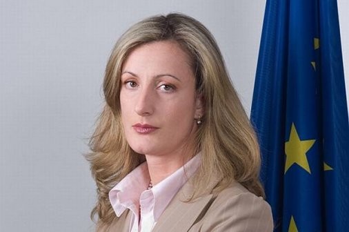 Вицепремиерът Зинаида Златанова е определена за председател на НСТС