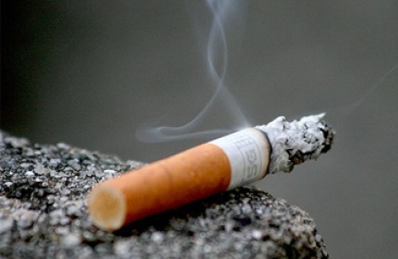 Забраната за пушене на закрито мина на първо четене