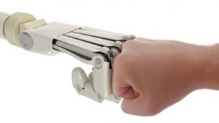 Шефът на Google: Автоматизирането на работата ще е един от най-големите световни проблеми през следващите 20-30 години