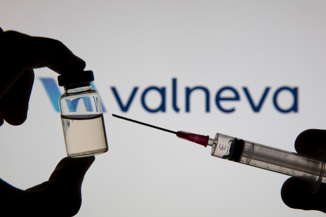 Европейската комисия одобрява договор с Valneva за осигуряване на нова евентуална ваксина срещу Covid-19